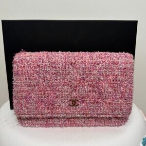 CHANEL Tweed Wallet On Chain Bag